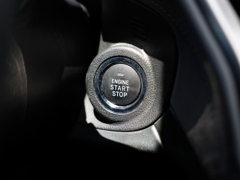 Used 2025 Subaru Legacy Premium AWD/4WD image 32