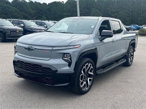 New 2025 Chevrolet Silverado EV RST image 3