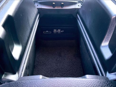 Used 2021 Mercedes-Benz C 300 Sedan image 38