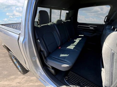 Used 2022 RAM 1500 Big Horn AWD/4WD image 28