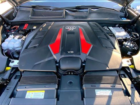 Used 2022 Audi RS Q8 image 29