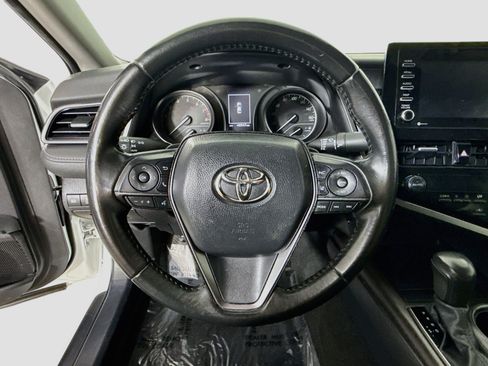 Used 2023 Toyota Camry SE FWD image 13