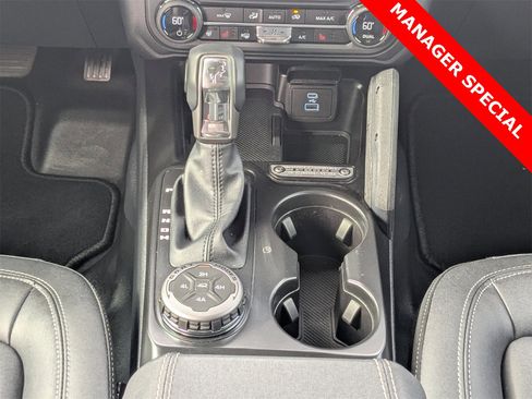 New 2025 Ford Bronco Badlands image 20