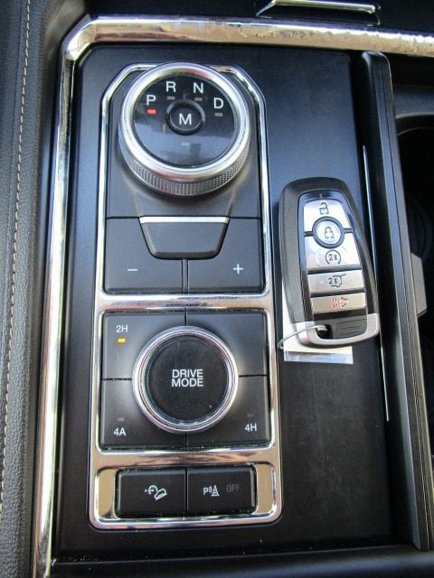 Used 2022 Ford Expedition XLT AWD/4WD image 16