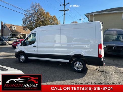 Used 2023 Ford Transit 250 Medium Roof AWD w/ Load Area Protection Package image 12