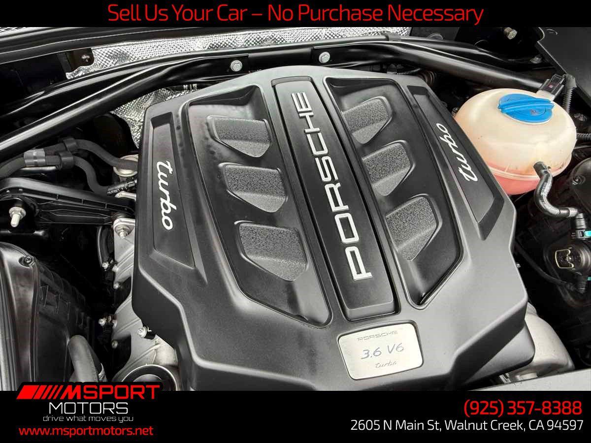 Used 2015 Porsche Macan Turbo AWD/4WD image 33