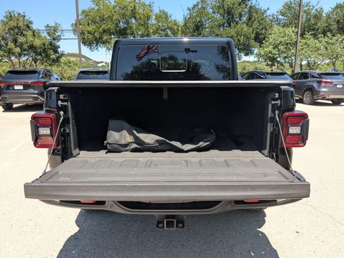 Used 2020 Jeep Gladiator Rubicon AWD/4WD image 18