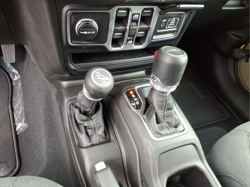 New 2026 Jeep Gladiator Sport AWD/4WD image 23