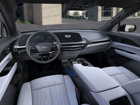 New 2025 Cadillac Lyriq Luxury image 15