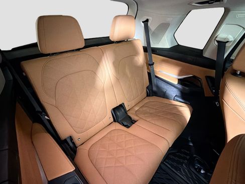 Certified 2024 BMW X7 xDrive40i image 29