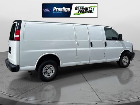 Used 2021 Chevrolet Express 2500 Extended w/ Driver Convenience Package RWD image 4