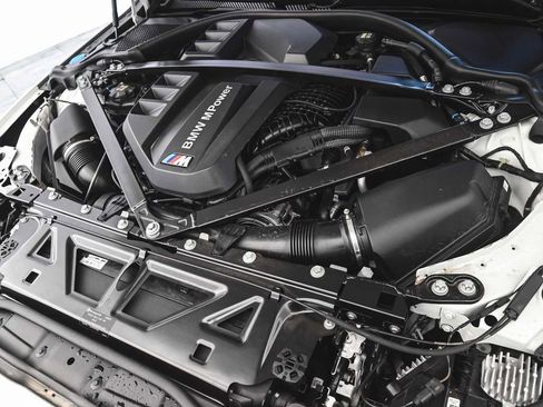 Used 2022 BMW M4 xDrive Competition image 40