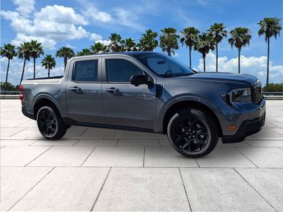 New 2026 Ford Maverick Lariat w/ Black Appearance Package