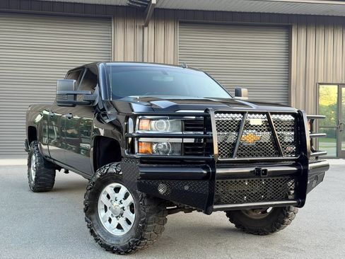 Used 2015 Chevrolet Silverado 2500 LT w/ Z71 Package, Off-Road AWD/4WD image 1