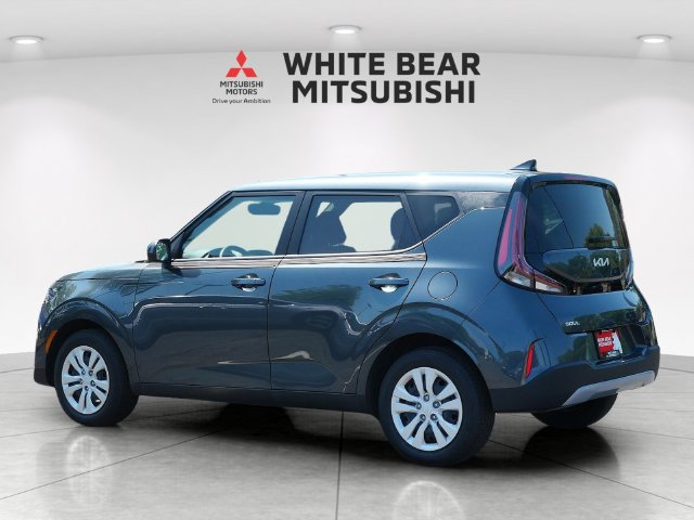 Used 2025 Kia Soul LX FWD image 4