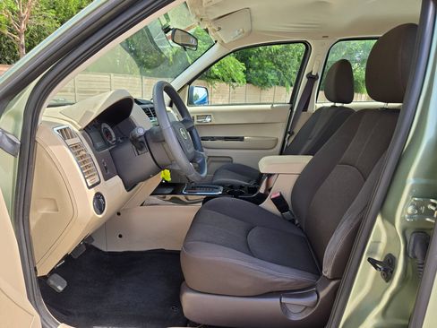 Used 2008 MAZDA Tribute s w/ Towing Pkg FWD image 9