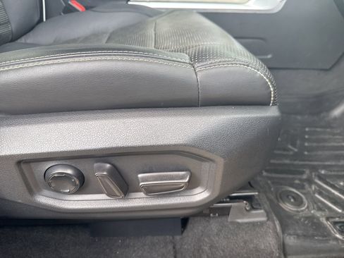 Used 2022 Toyota Tundra Capstone AWD/4WD image 22