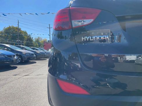 Used 2013 Hyundai Tucson GLS image 13