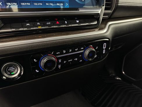 Used 2024 Chevrolet Silverado 1500 LT image 20