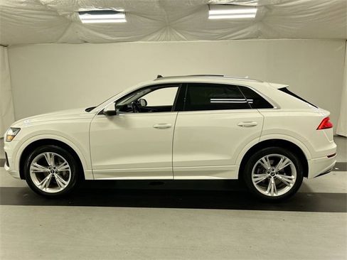 Used 2022 Audi Q8 Prestige w/ Prestige Package image 6
