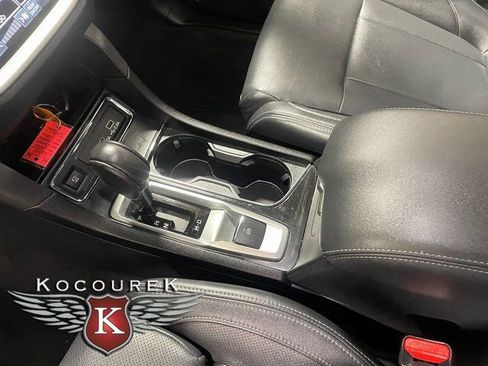 Used 2023 Subaru Ascent Limited w/ Technology Package AWD/4WD image 17