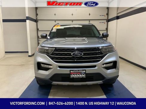 Used 2023 Ford Explorer XLT w/ Equipment Group 202A image 6