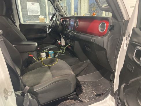 Used 2021 Jeep Gladiator Rubicon image 13