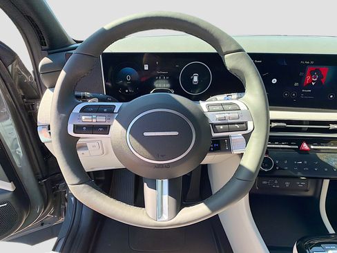 New 2026 Hyundai Tucson Limited image 38