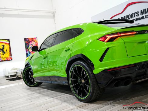 Used 2022 Lamborghini Urus AWD/4WD image 88