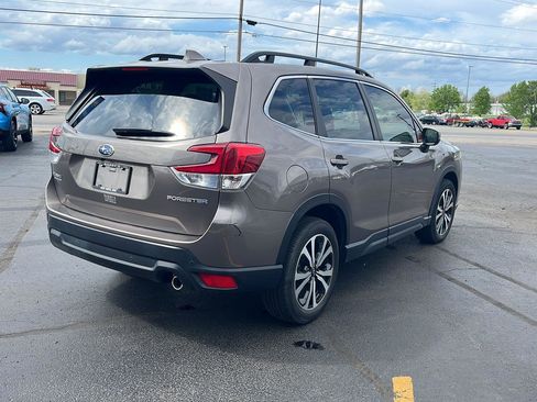 Used 2023 Subaru Forester Limited AWD/4WD image 5