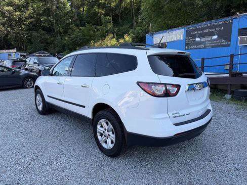 Used 2017 Chevrolet Traverse LS AWD/4WD image 10