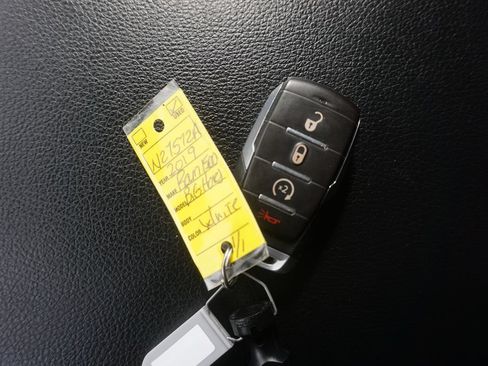 Used 2019 RAM 1500 Big Horn AWD/4WD image 30