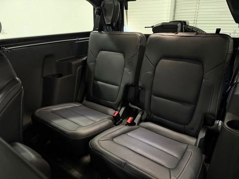 New 2025 Ford Bronco Badlands image 15