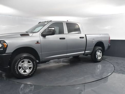 Used 2024 RAM 3500 Tradesman w/ Snow Chief Group AWD/4WD image 8