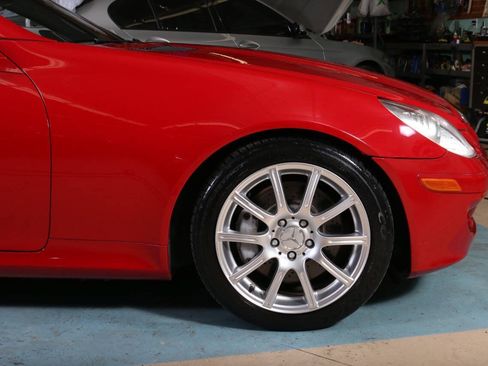 Used 2005 Mercedes-Benz SLK 350 w/ Entertainment Pkg image 17