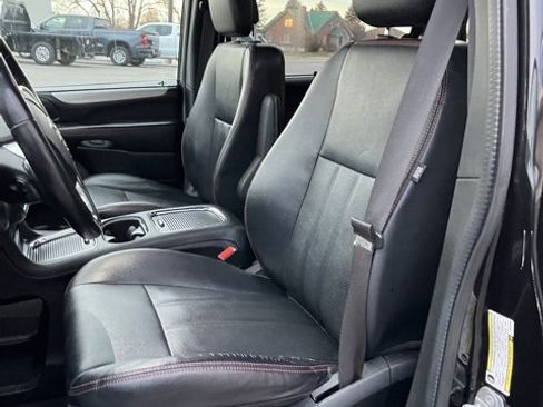 Used 2019 Dodge Grand Caravan GT image 27