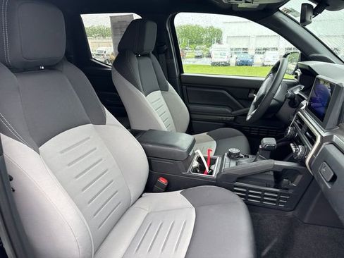 Used 2025 Toyota Tacoma TRD Off-Road w/ TRD Off Road Upgrade Package AWD/4WD image 13