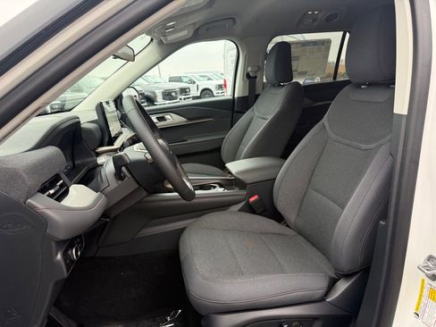 New 2026 Ford Explorer Active image 5