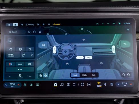 Used 2025 Rivian R1S Adventure Dual AWD/4WD image 30
