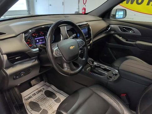 Used 2022 Chevrolet Traverse LT AWD/4WD image 11