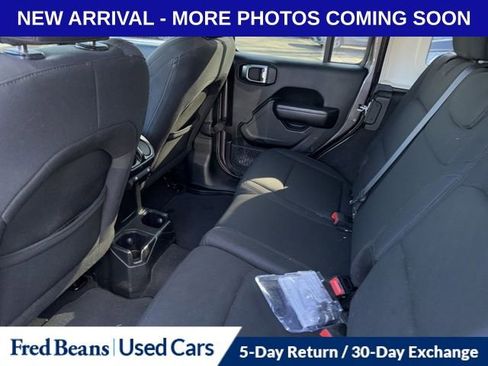 Used 2018 Jeep Wrangler Unlimited Sport S image 9