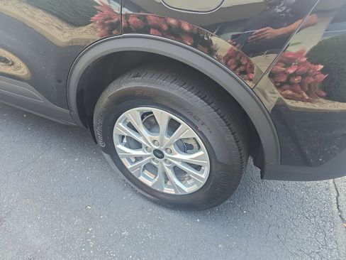 Used 2023 Ford Escape Active image 8