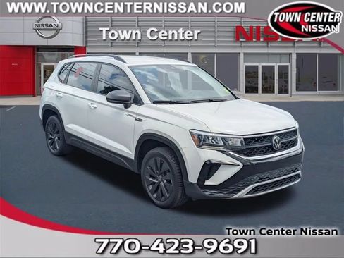 Used 2023 Volkswagen Taos S FWD image 1
