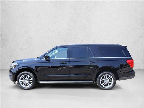 Used 2022 Ford Expedition Max XLT AWD/4WD image 8
