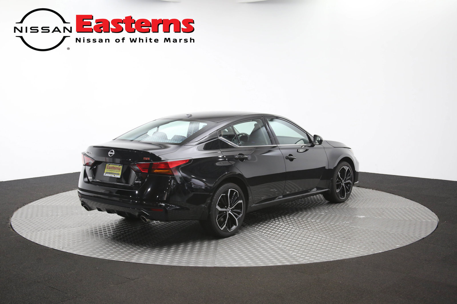 Used 2025 Nissan Altima 2.5 SR AWD/4WD image 40