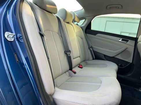 Used 2015 Hyundai Sonata SE w/ Option Group 09 image 11