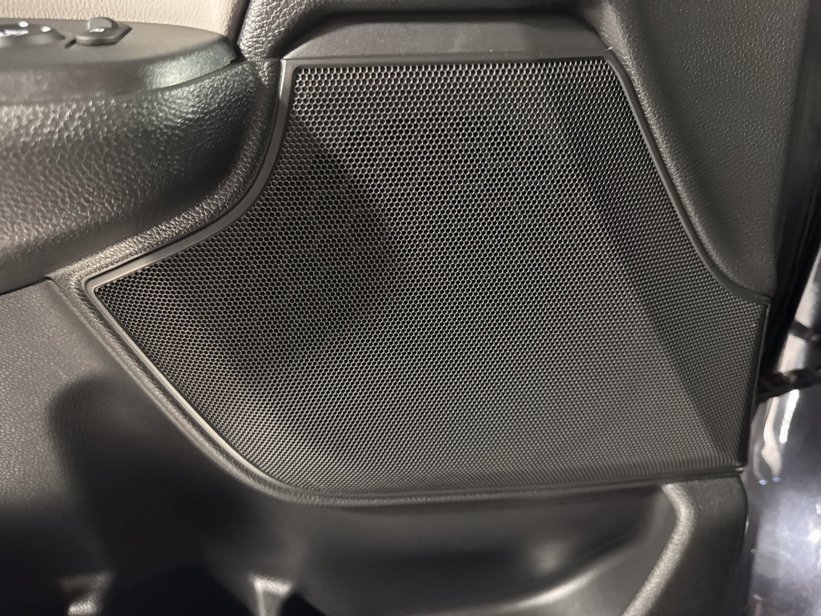 Used 2018 Honda CR-V EX-L image 13