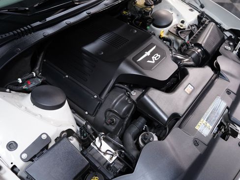 Used 2005 Ford Thunderbird 50th Anniversary RWD image 27