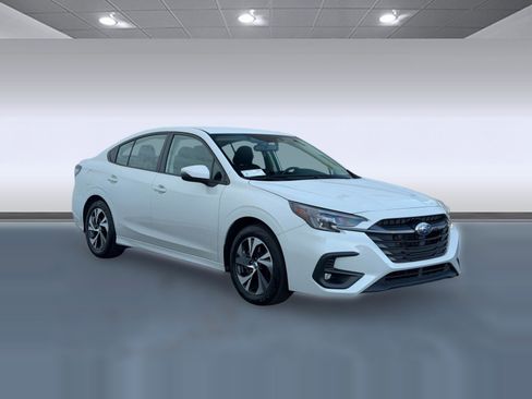 Used 2025 Subaru Legacy Premium AWD/4WD image 7