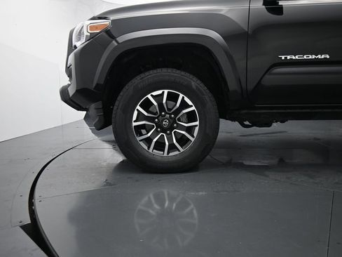 Used 2023 Toyota Tacoma TRD Sport w/ Advanced Technology Package AWD/4WD image 15